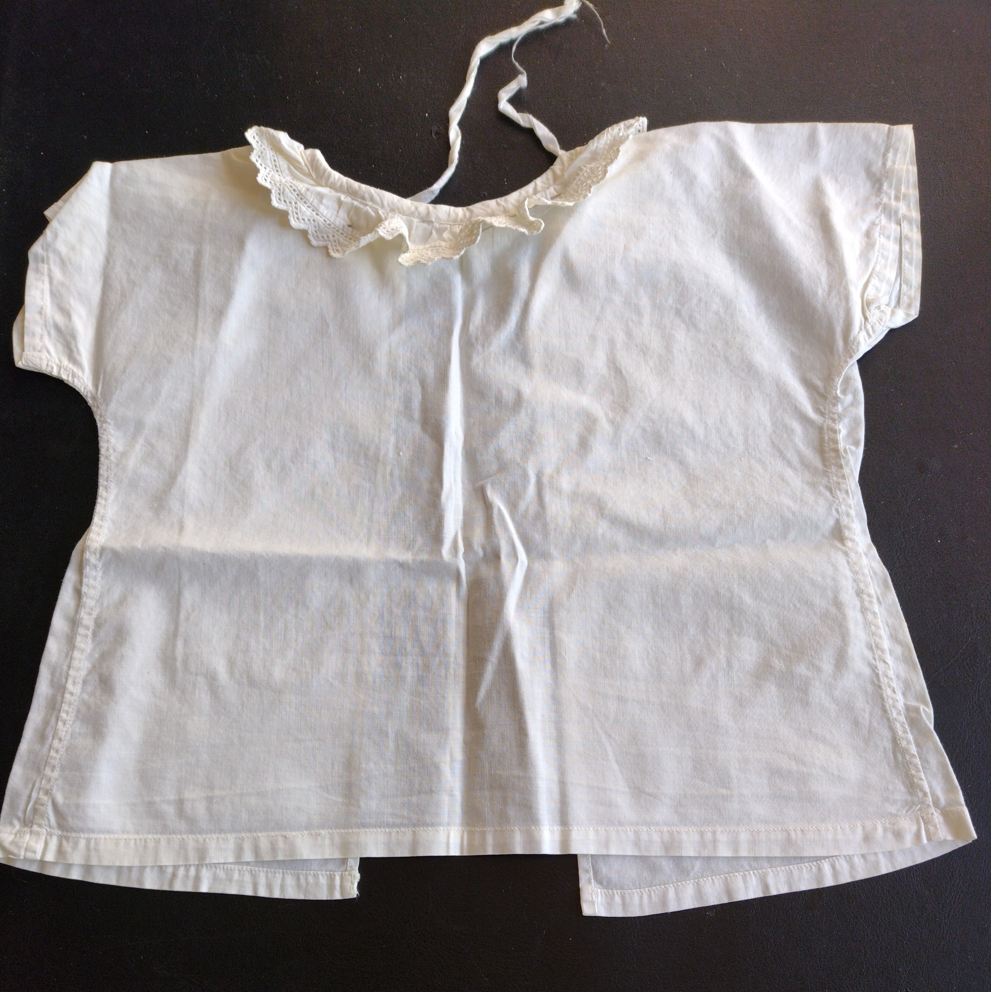 BT129 hvid baby bluse