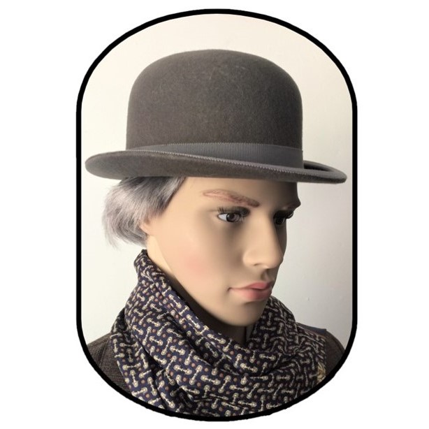 HH10 Bowler hat i grå filt fra Andersen & Berner. Str 58. 450 KR